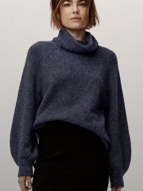 Babaton Adichie Sweater *Read Description*